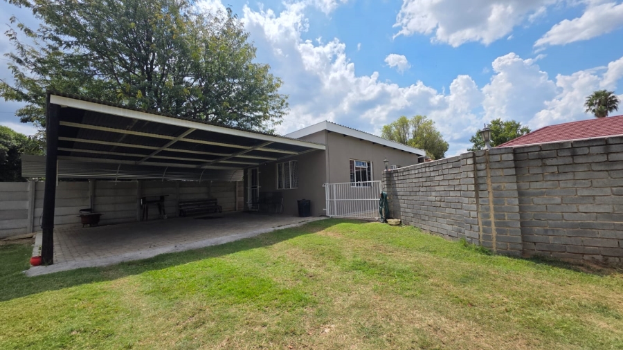 3 Bedroom Property for Sale in Wilkeville North West